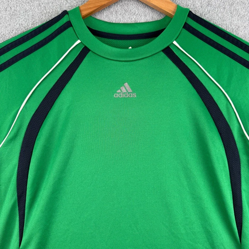 Adidas Shirt Mens Medium Green Athletic Tee Short Sleeve Performance Training